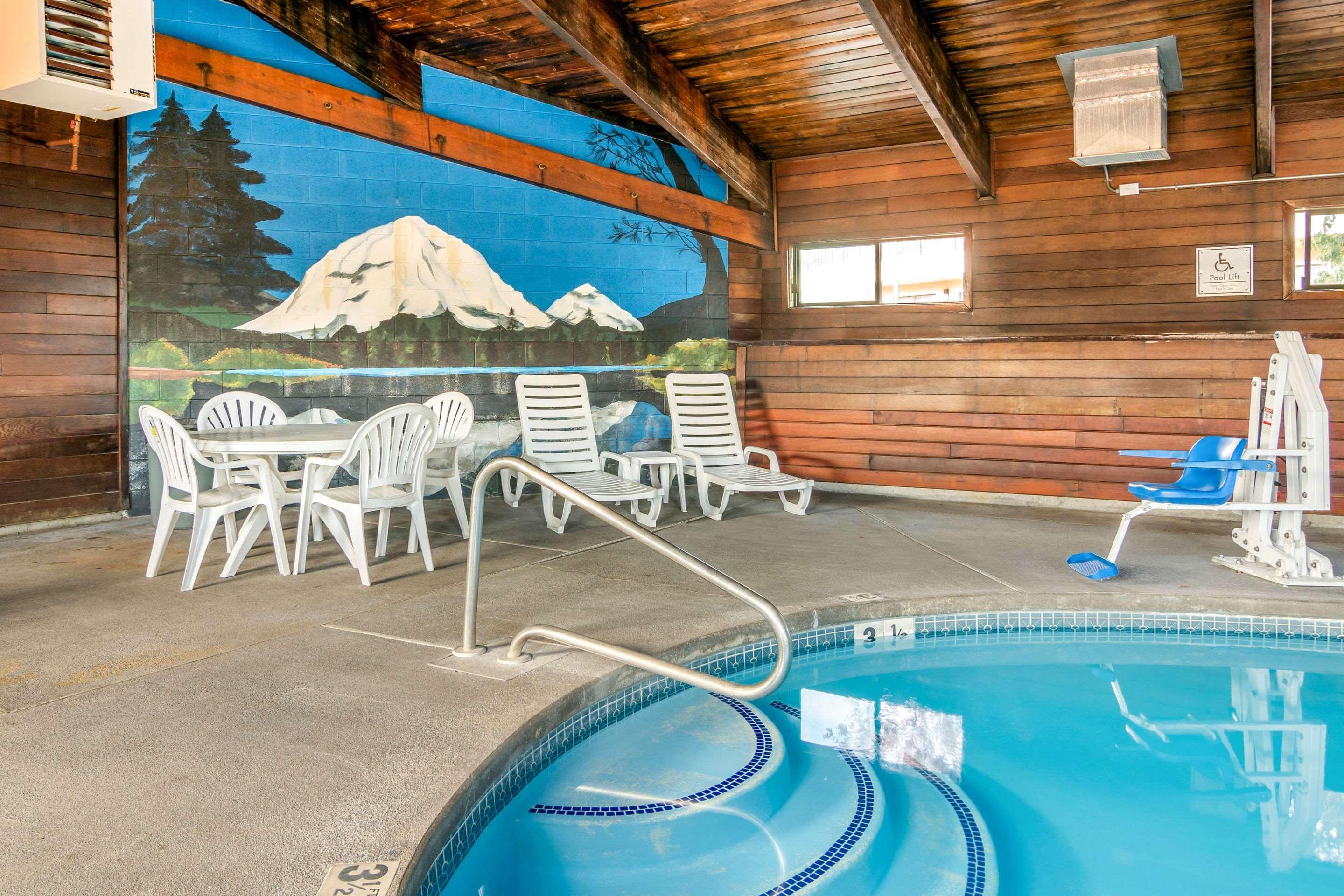 Quality Inn Klamath Falls - Crater Lake Gateway Exterior photo