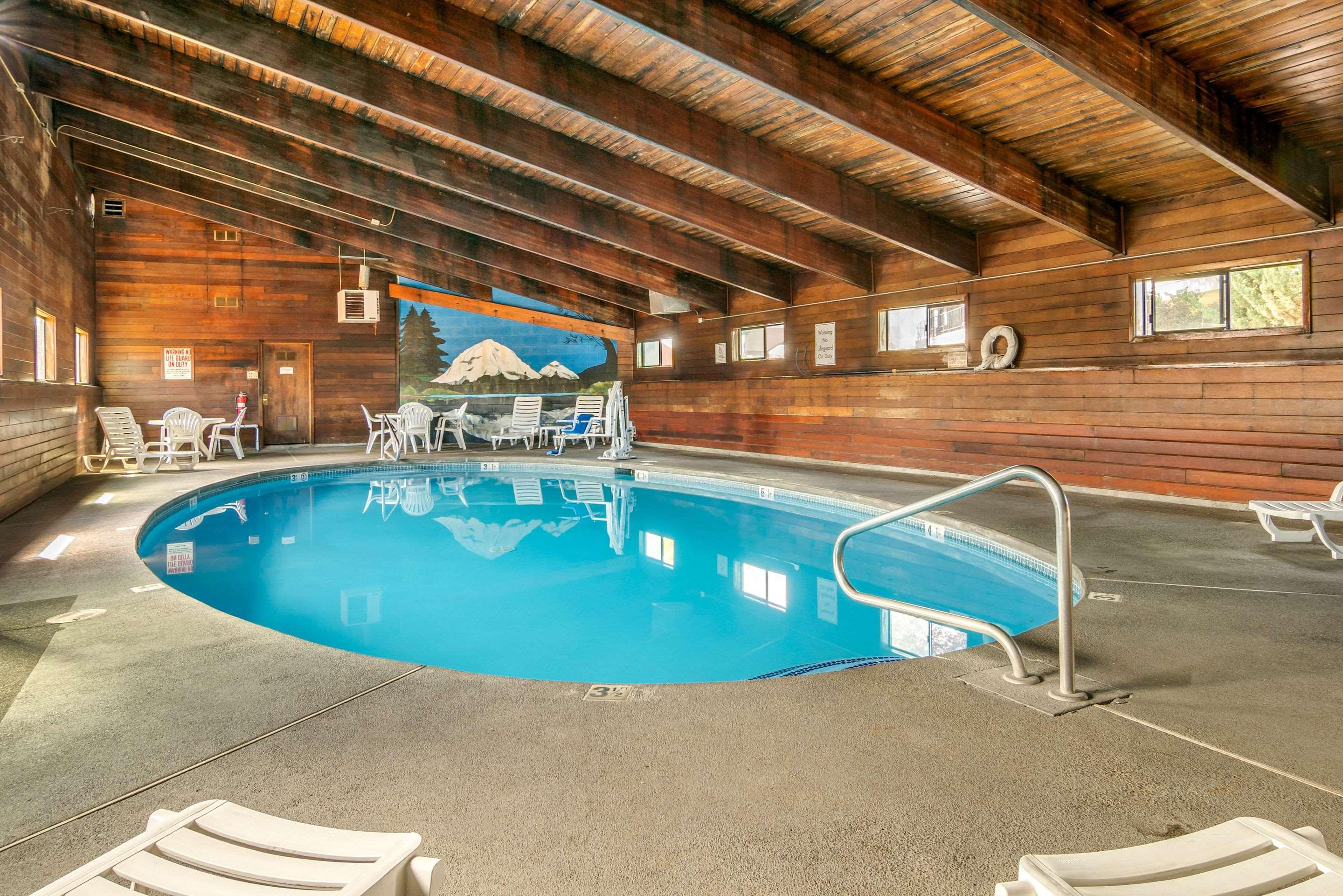 Quality Inn Klamath Falls - Crater Lake Gateway Exterior photo