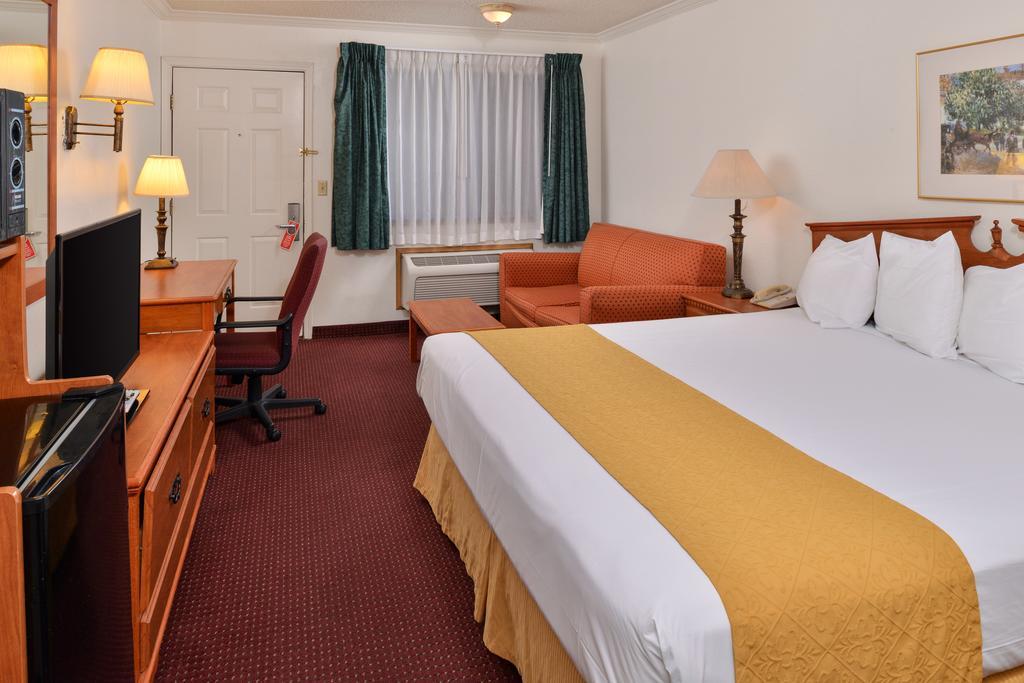 Quality Inn Klamath Falls - Crater Lake Gateway Exterior photo