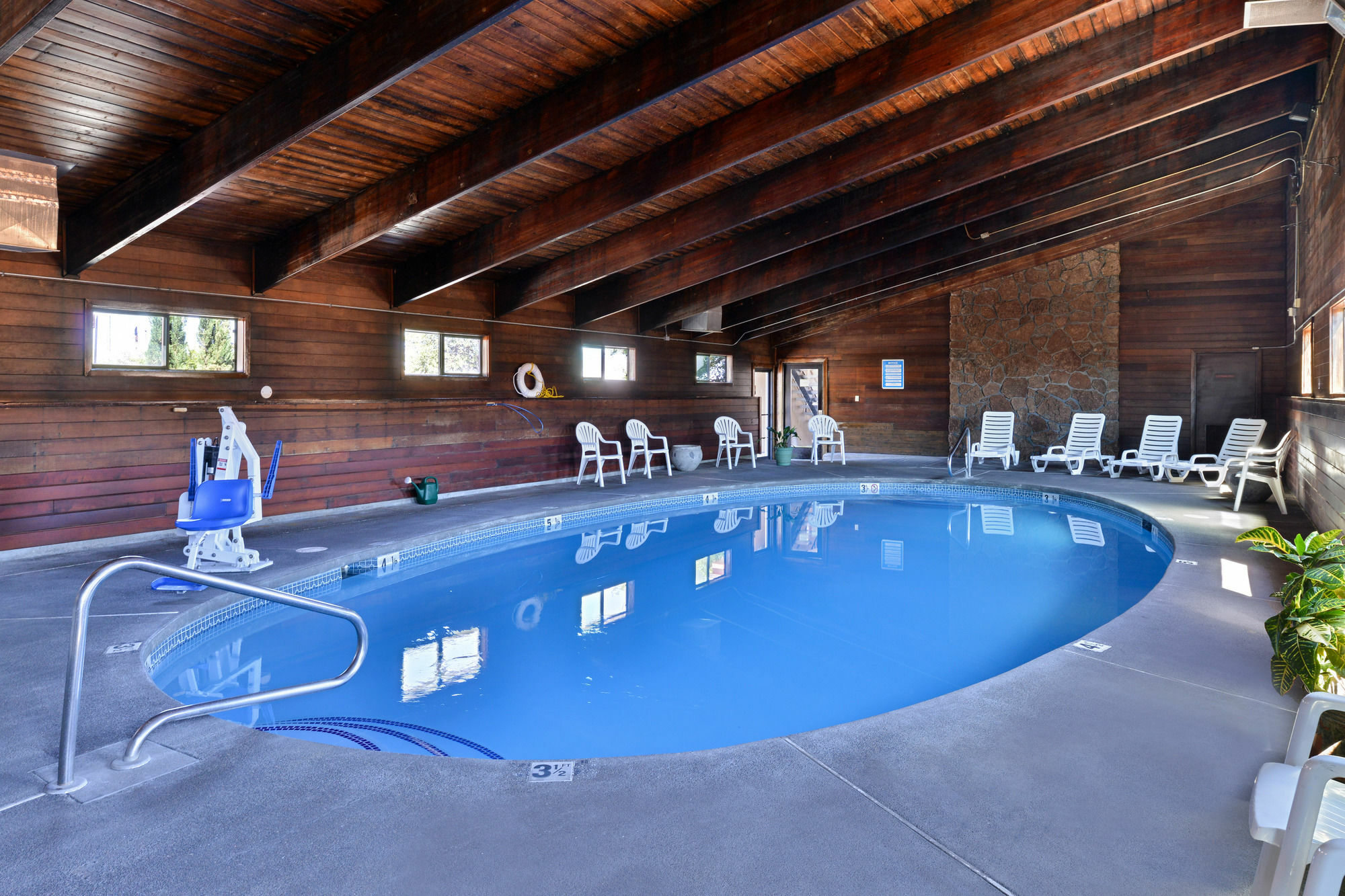 Quality Inn Klamath Falls - Crater Lake Gateway Exterior photo