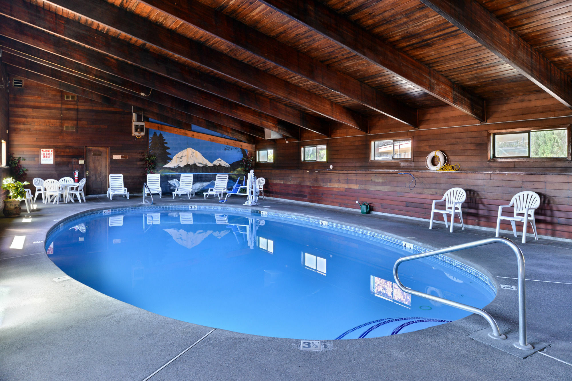 Quality Inn Klamath Falls - Crater Lake Gateway Exterior photo